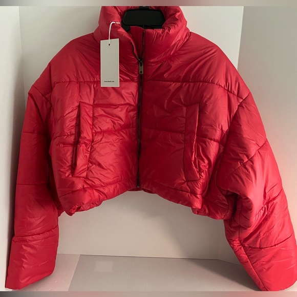 De Base Montana Crop Puffer Long Sleeve Jacket sz M color Coral Red - Picture 3 of 12